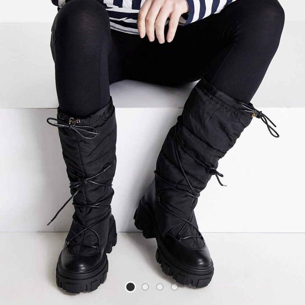 ASOS cold weather chunky puffer boots - US6